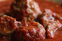 Meatballs-covered-with-a-Tomato-Gravy
