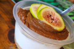 Fridge-cheesecake-with-Caramel-topping